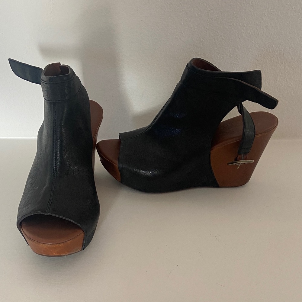Kork-Ease Black and Brown Wedge Sandals